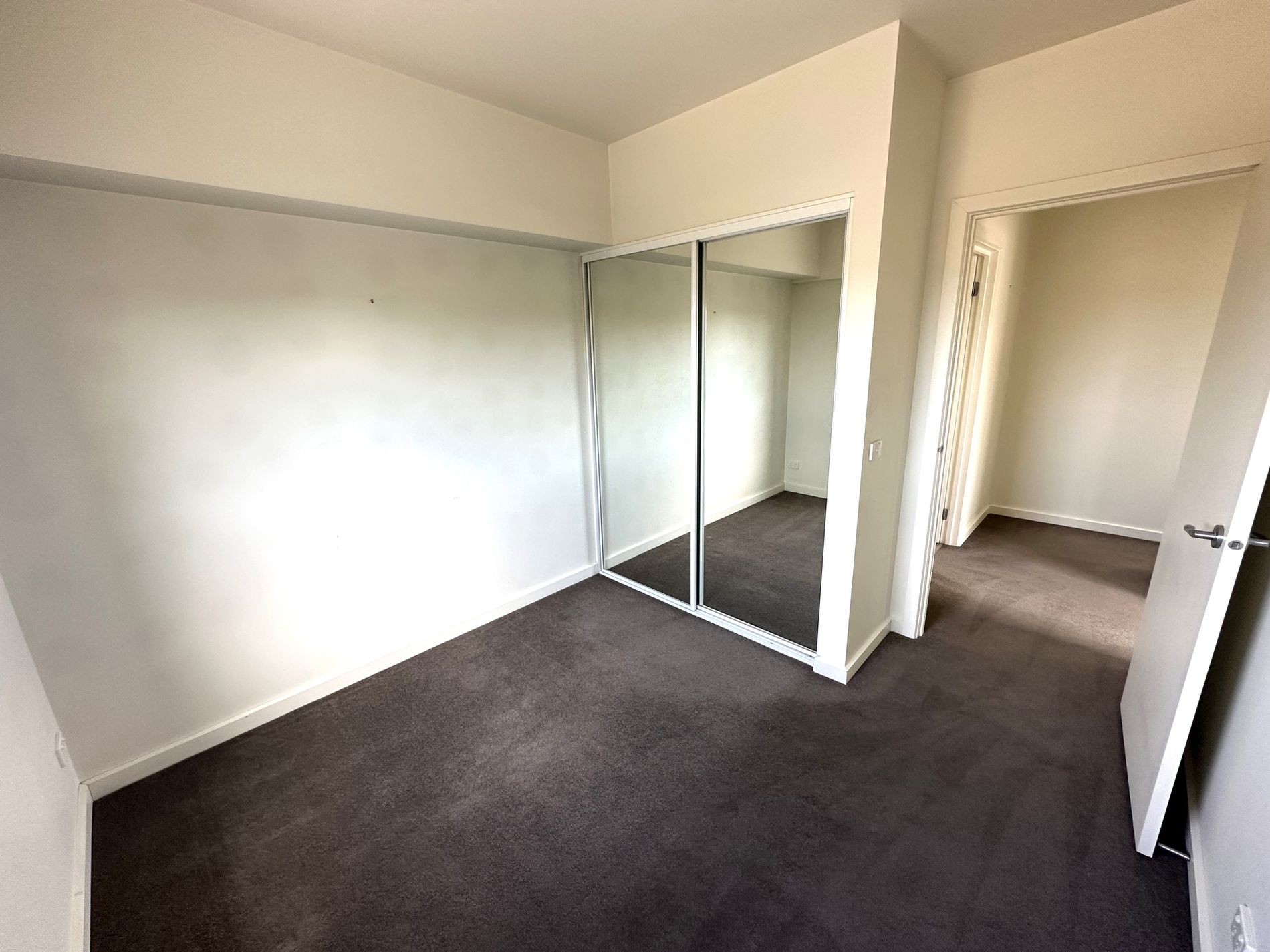 208 Como Pde East, Parkdale
