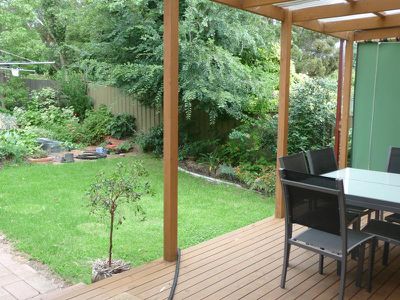 353 Woodstock Court, East Albury