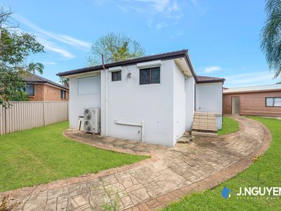 5 Leonard Place, Bonnyrigg
