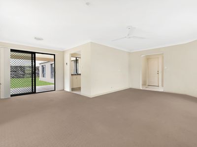55 Golden Bear Dr, Arundel