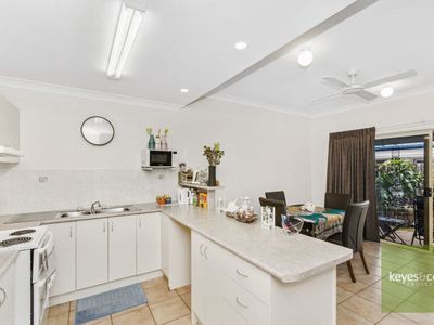 2 / 11-13 China Street, Mundingburra
