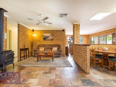 94 Natham Square, Swan View