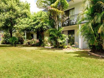 2 / 46 Poinciana Avenue, Tewantin