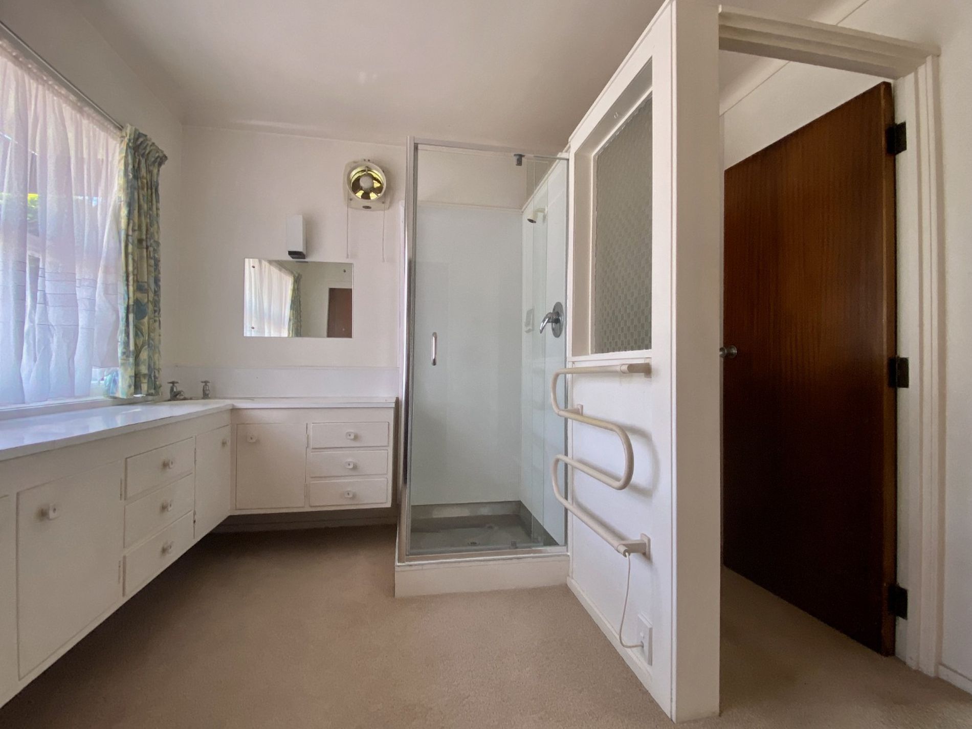 4 Roadley Avenue, Sunnyhills