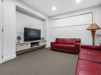 52 Silvester Way, Gledswood Hills