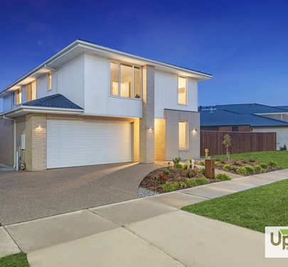 32 Burnbank Parade, Clyde North