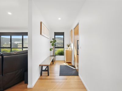 39 Lachlan Court, Brighton