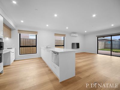 12 Brocton Road, Manor Lakes