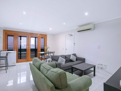 15a / 23 Quinton Street, Kangaroo Point