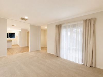 1 / 13 Graham Road, Carrum