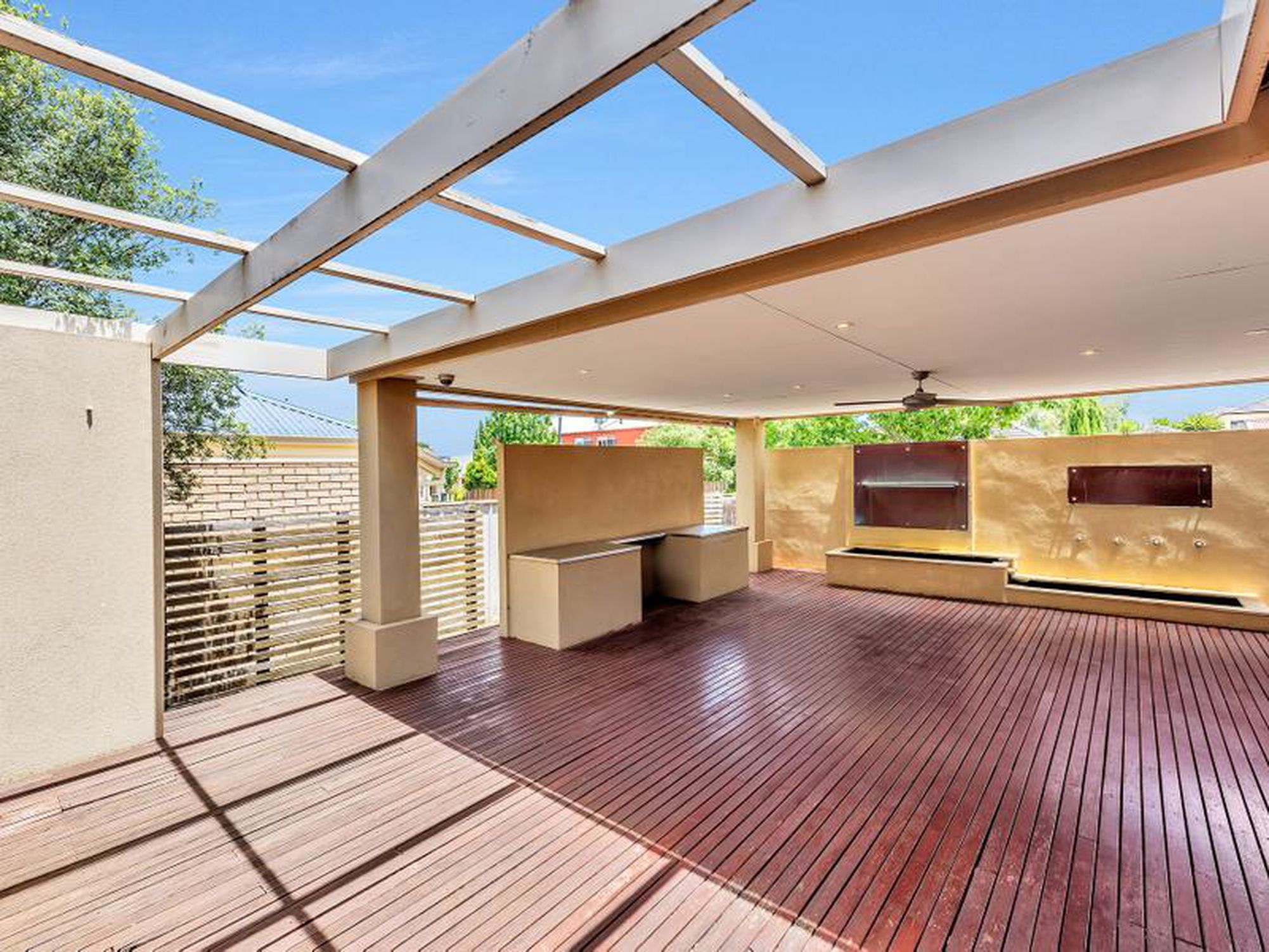 23 Vickers Vimy Parade, Northgate