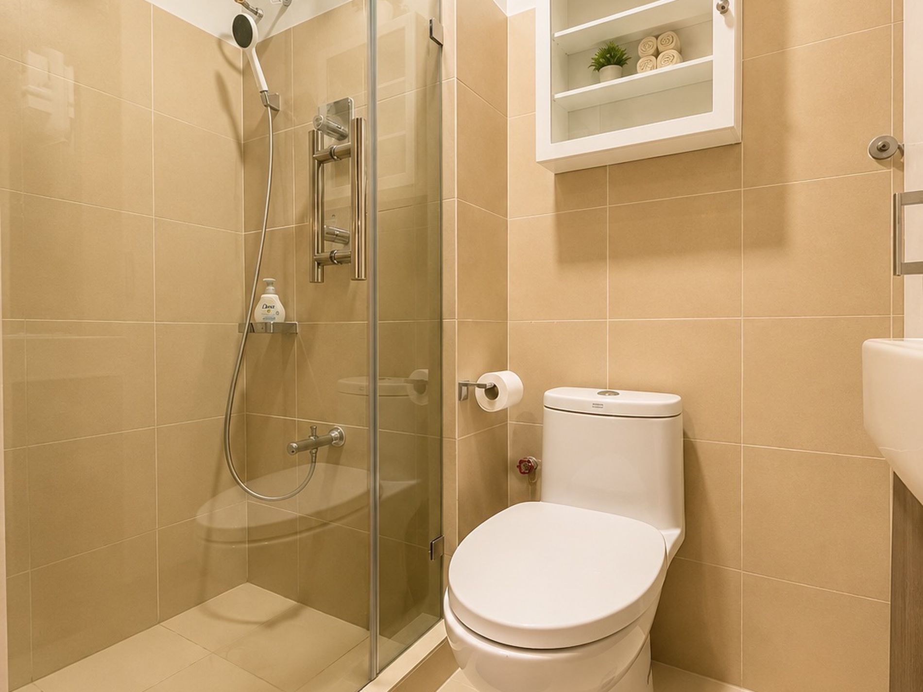 1742 / Seaside Blvd MOA Complex, International