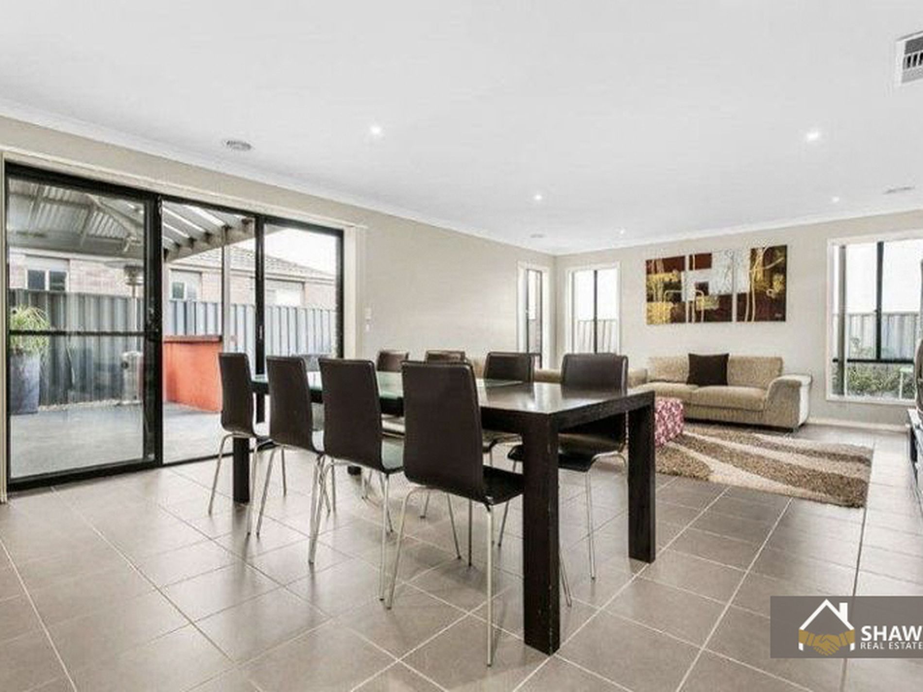 6 Field Street, Manor Lakes