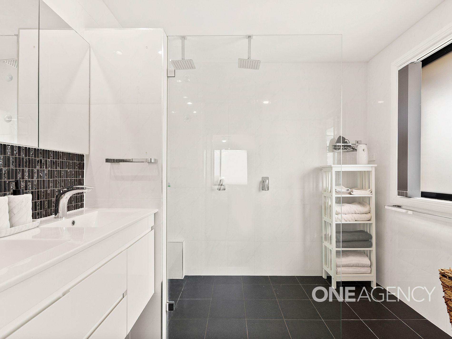 53 Scenic Crescent, Albion Park