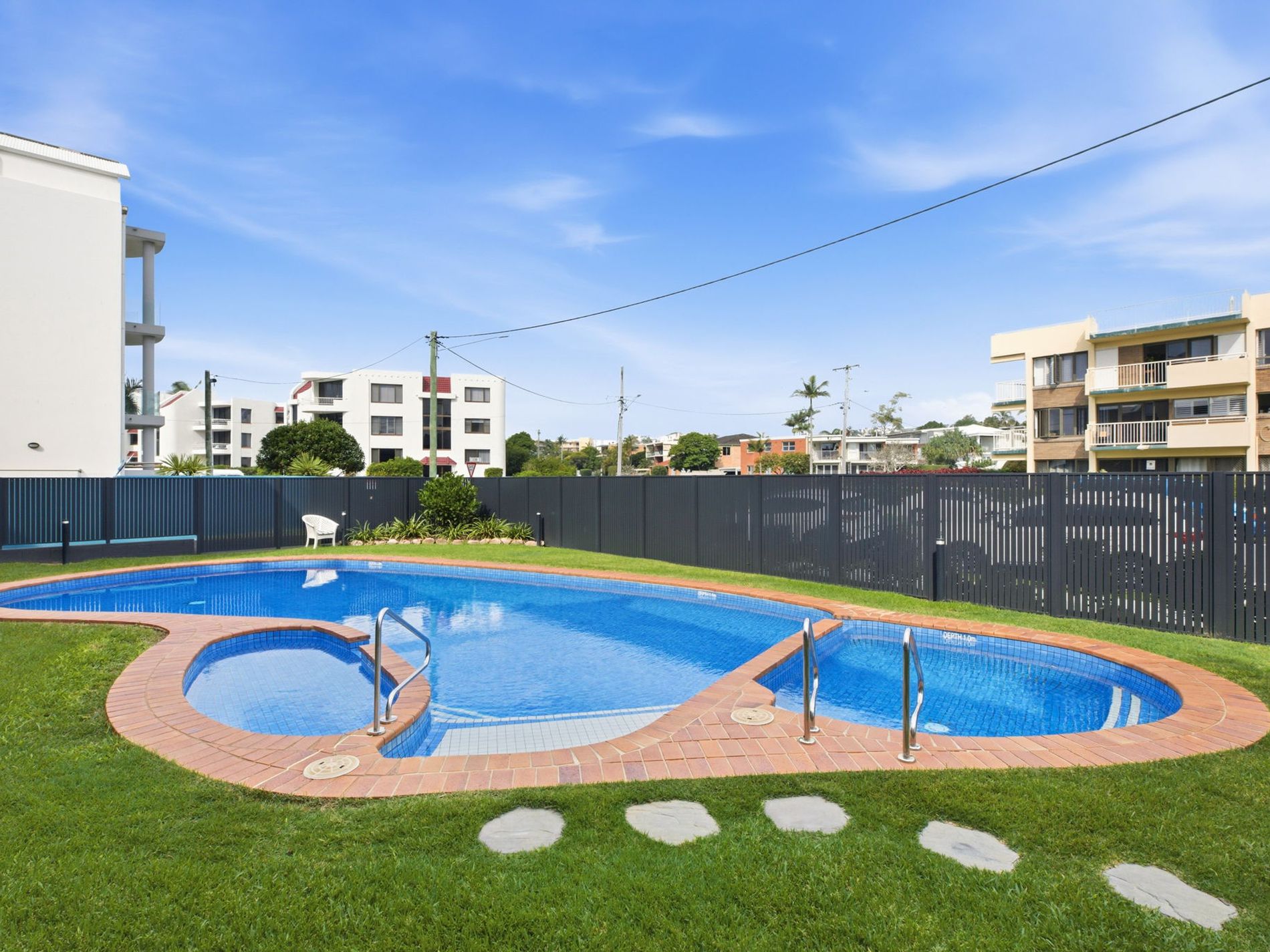 11 / 4 Juan Street, Alexandra Headland