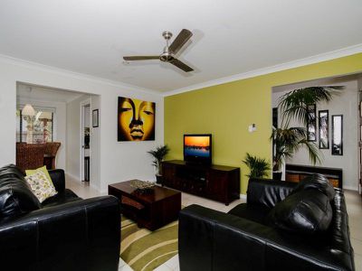 4 Appleberry Lane, Tewantin