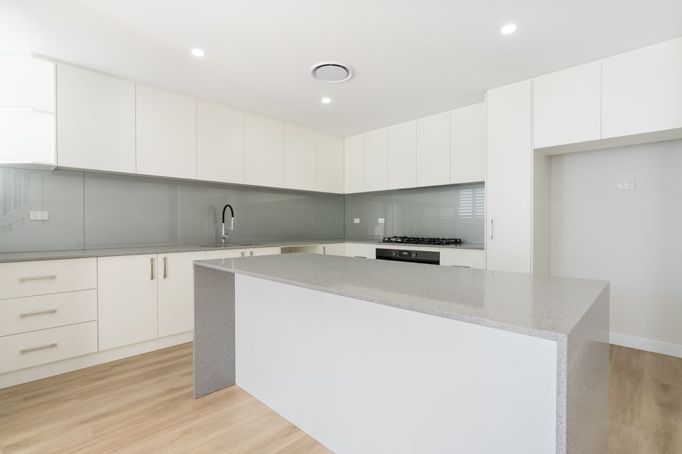 1 / 116 Gloucester Ave, Shoalwater