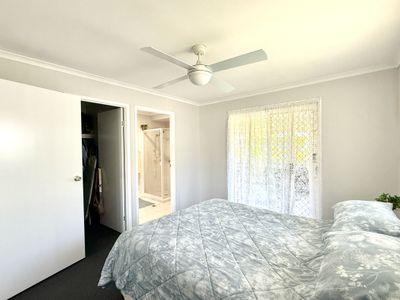 2 Merrilyn Court, Urangan