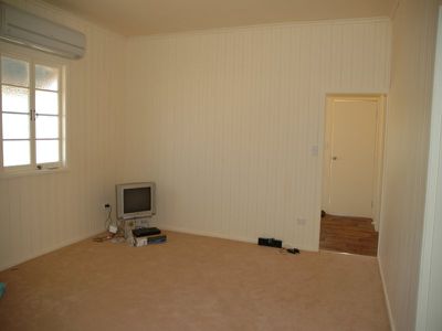 2 SUNBIRD STREET, Longreach
