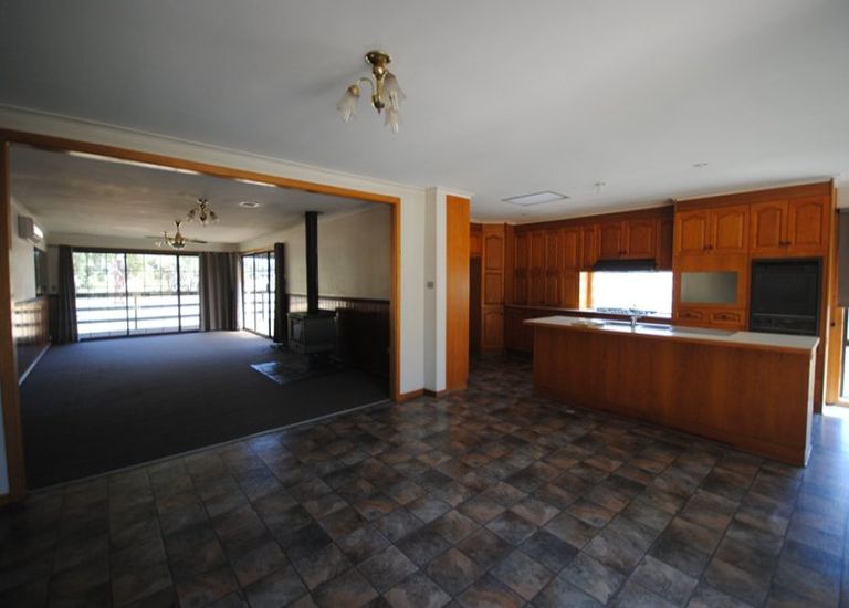 90 Pedrazzies Road, Gorae
