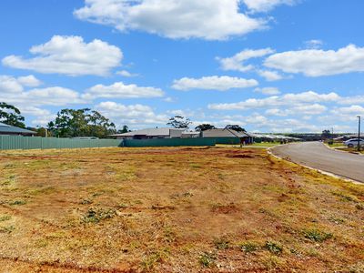 1 Briarwood Close, Dubbo