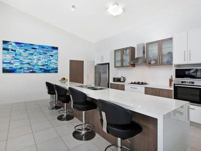 1 / 34 Hughes Road, Urangan