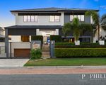23 King Charles Drive, Sovereign Islands