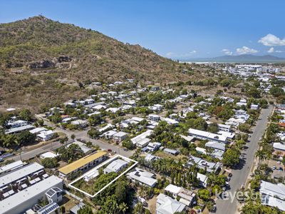 2 Margaret Street, West End
