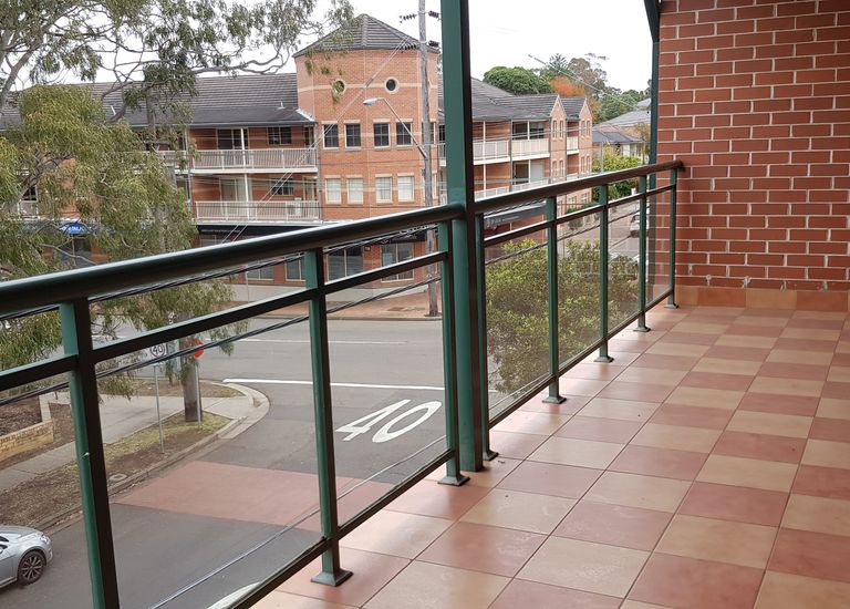 15 / 11 Cahors Road, Padstow