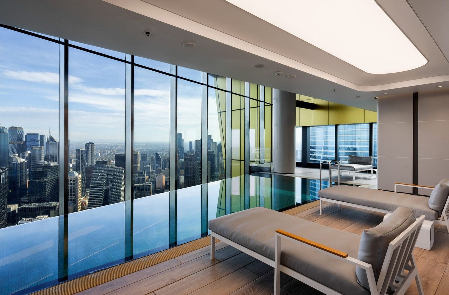 9701 / 70 Southbank Boulevard, Southbank