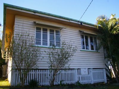 10 King Street, Dinmore