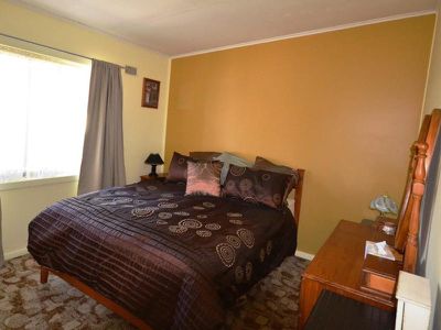 18 Freeburgh Avenue , Mount Beauty