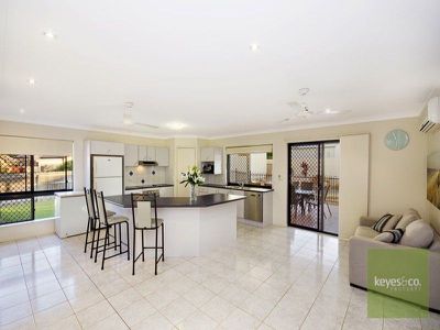 9 Monaro Circuit, Mount Louisa