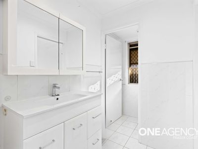 79 Honeysuckle Avenue, Kawungan