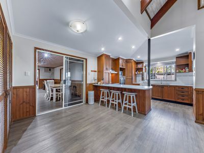 9 Riverview Drive, Mount Julian
