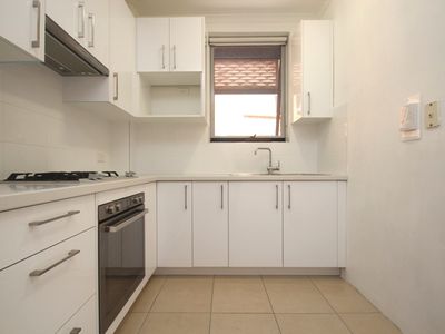 1 / 33 The Strand, Rockdale
