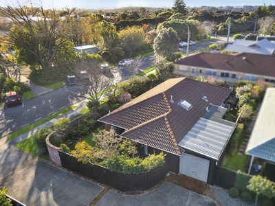 1 / 15 Pehi Kupa Street, Waikanae
