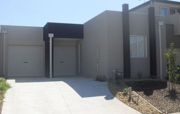 28 Edgeware Close, Pakenham