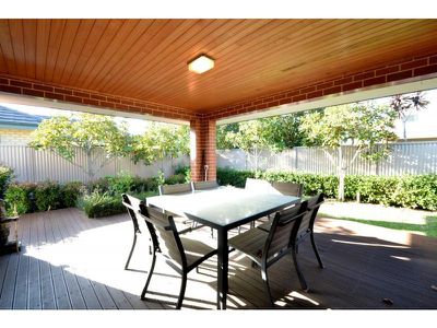 22 Caversham Bend, Southern River