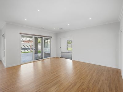 10 Vista Drive, Wangaratta