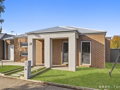 12 City Vista Court, Fraser Rise