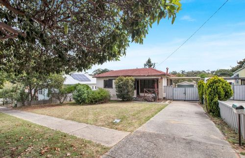 48 Cowcher Way East, Medina