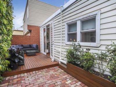 287 Douglas Parade, Newport