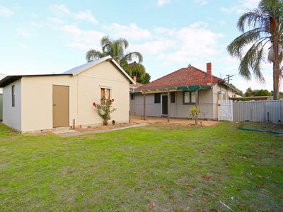 35 Boulder Avenue , Ascot