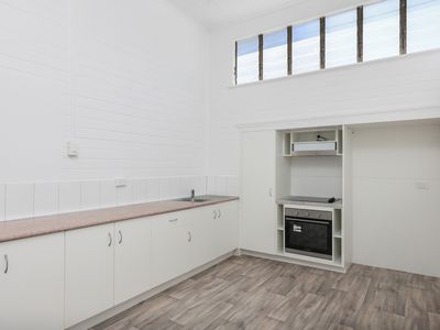 12 Albert Street, Rockhampton City