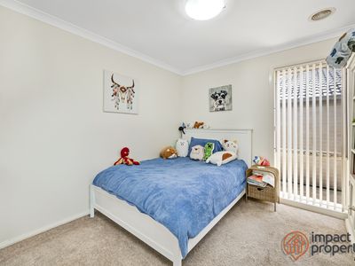 52 Lawrenson Circuit, Jacka