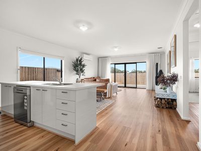 23 Callaway Court, Peterborough