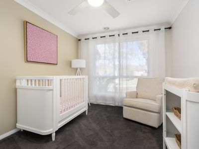 4 Hillock Avenue, East Albury