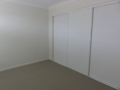 2 / 12 Gumtree Crescent, Upper Coomera