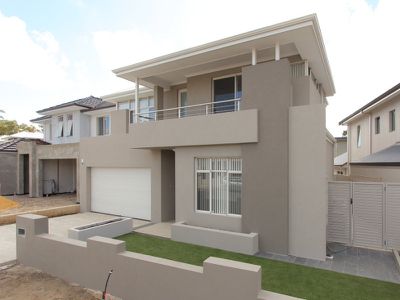 5 Grasstree Way, Churchlands